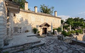 Amaryllis Luxury Guest House